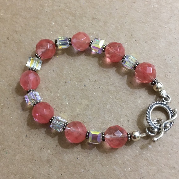 New Cherry Quartz & Swarovski Cube Crystal Bracelet - Picture 6 of 8